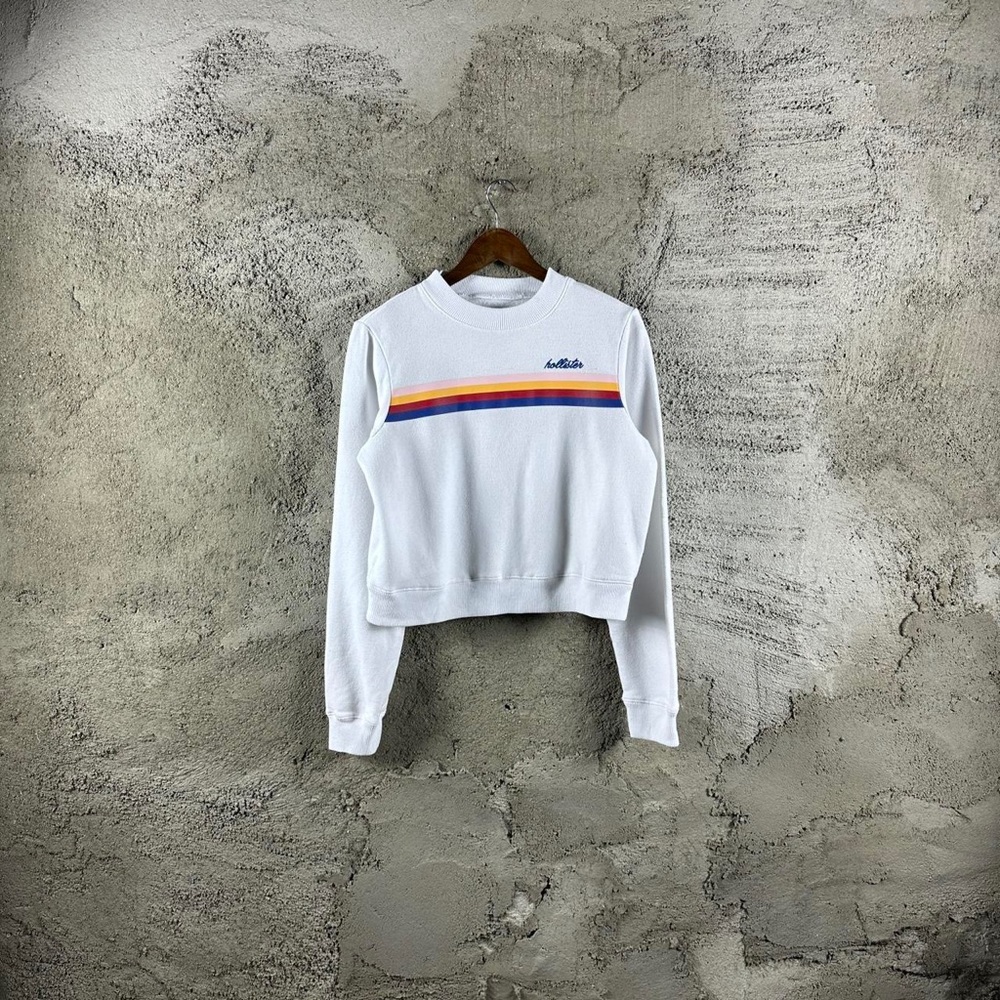 Hollister women’s crewneck sweatshirt⛵️